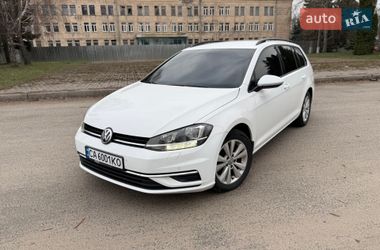 Универсал Volkswagen Golf 2017 в Черкассах