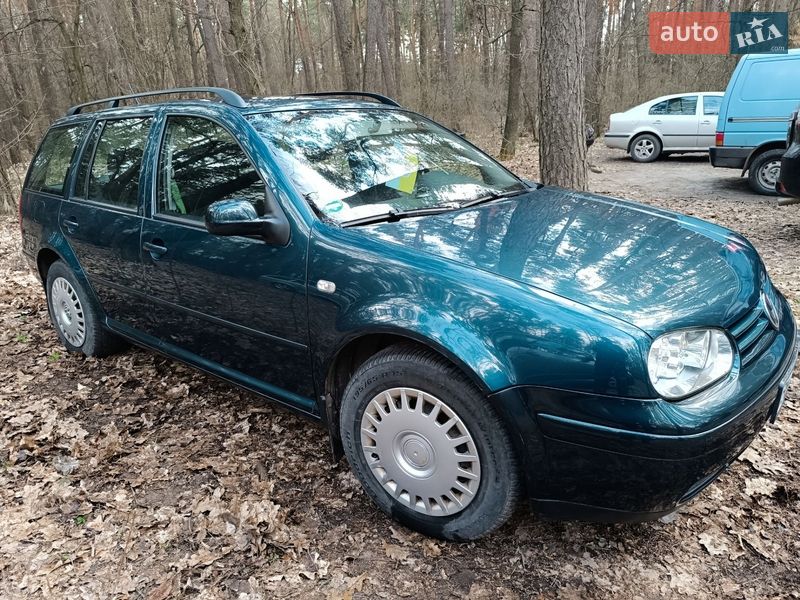 Универсал Volkswagen Golf 2003 в Ахтырке