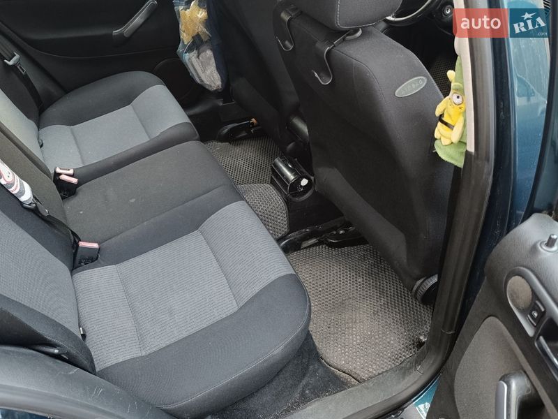 Универсал Volkswagen Golf 2003 в Ахтырке