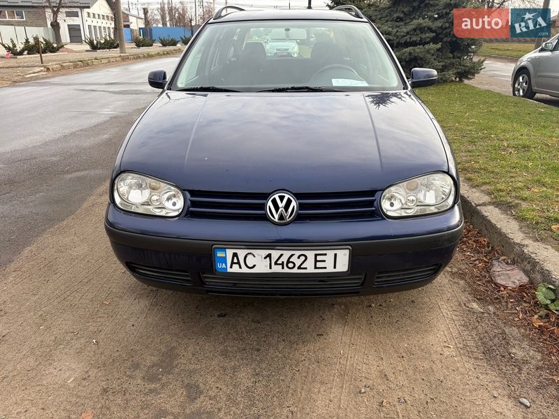 Универсал Volkswagen Golf 2002 в Луцке