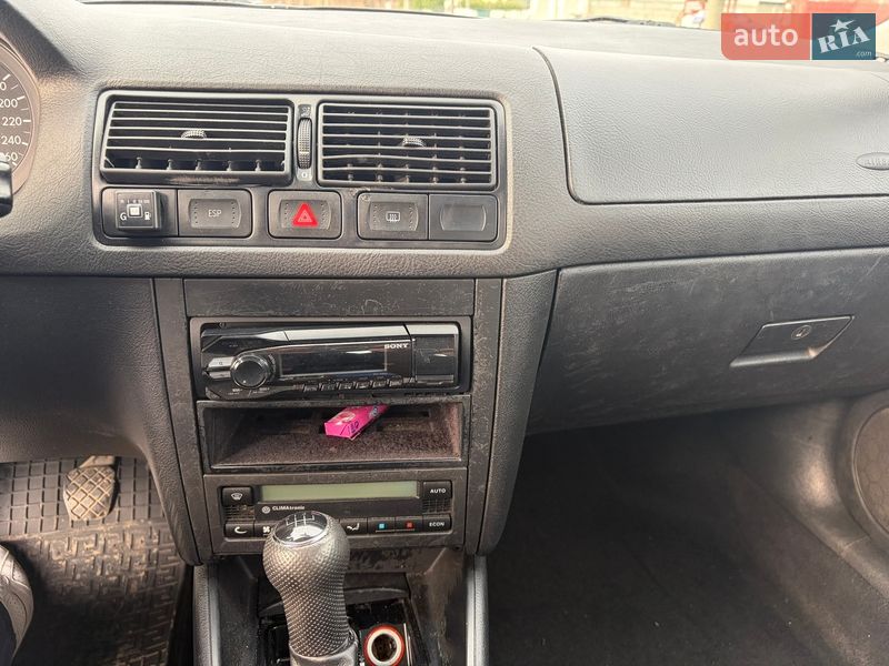 Универсал Volkswagen Golf 2002 в Луцке