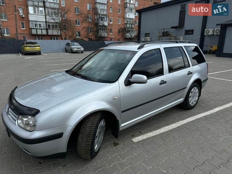 Универсал Volkswagen Golf 2001 в Нежине