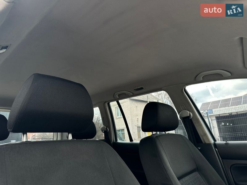 Универсал Volkswagen Golf 2001 в Нежине