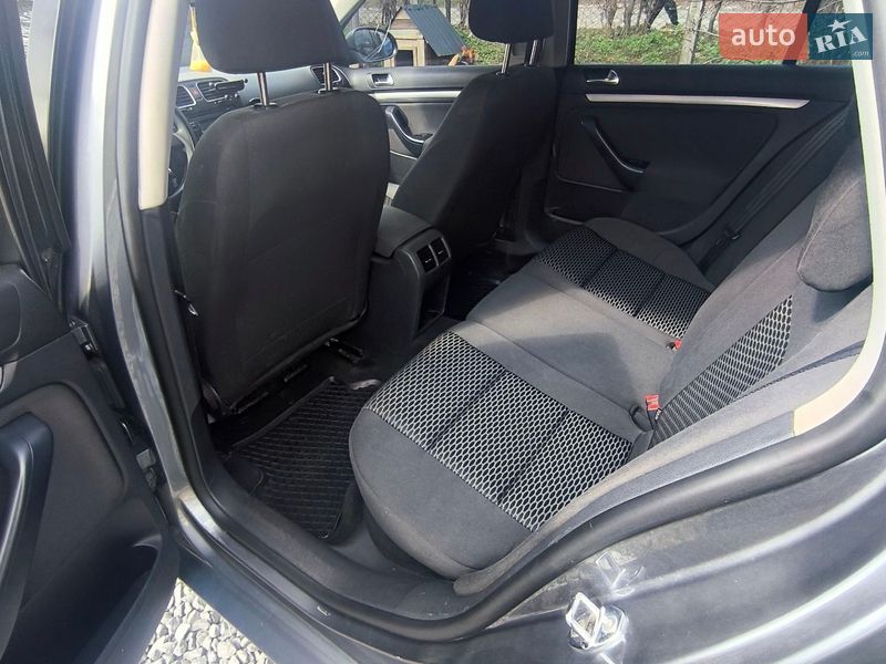 Универсал Volkswagen Golf 2009 в Звягеле