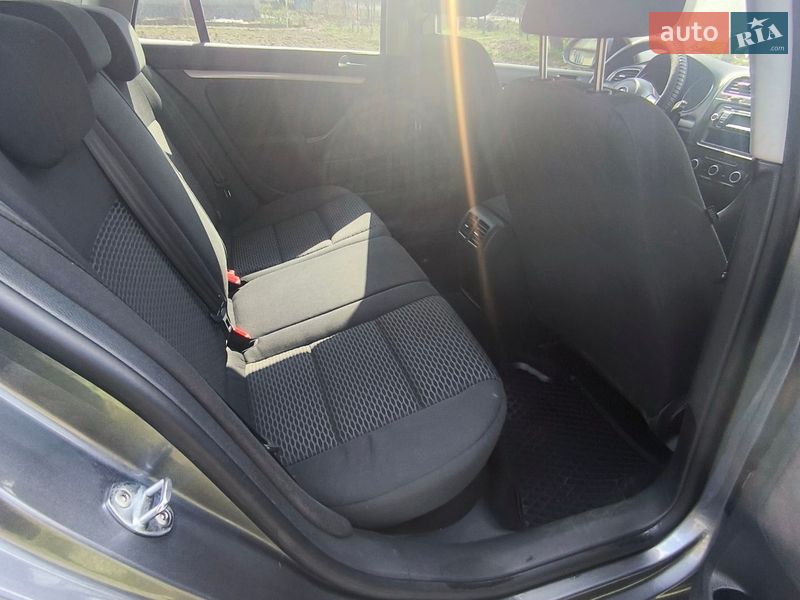 Универсал Volkswagen Golf 2009 в Звягеле