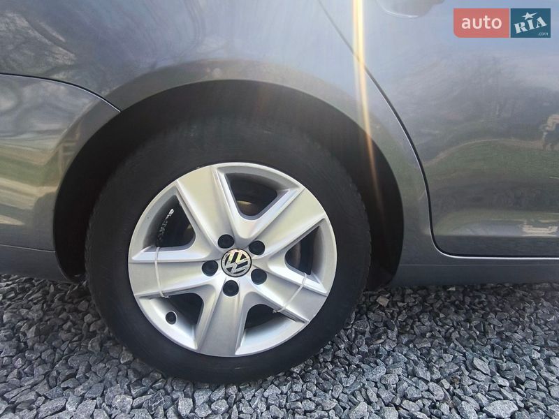 Универсал Volkswagen Golf 2009 в Звягеле