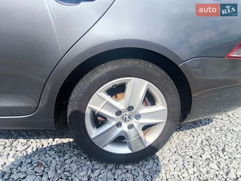 Универсал Volkswagen Golf 2009 в Звягеле