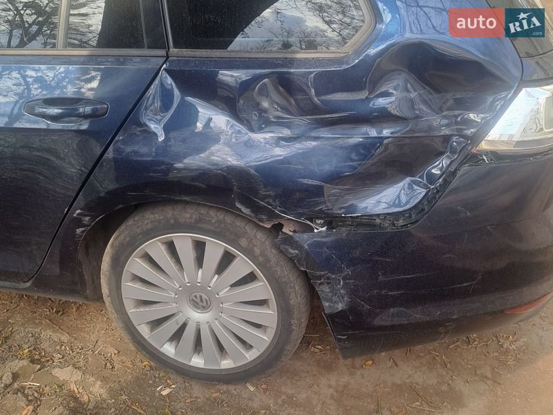 Универсал Volkswagen Golf 2015 в Полтаве