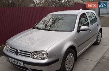 Хетчбек Volkswagen Golf 2002 в Ладижині