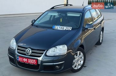 Універсал Volkswagen Golf 2010 в Луцьку