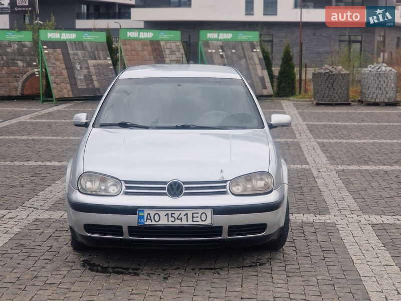 Volkswagen Golf 2001