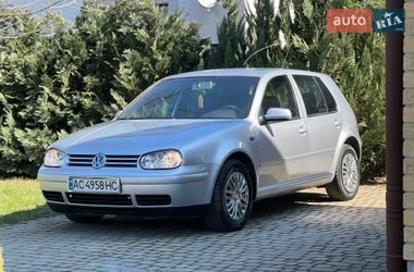 Хетчбек Volkswagen Golf 2003 в Ковелі
