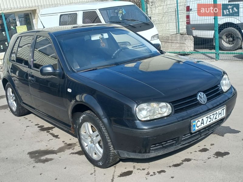Volkswagen Golf 2003