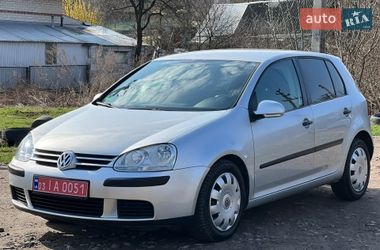 Хэтчбек Volkswagen Golf 2004 в Тернополе