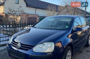 Хэтчбек Volkswagen Golf 2005 в Луцке