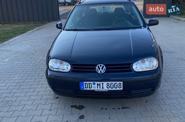 Универсал Volkswagen Golf 2003 в Бучаче