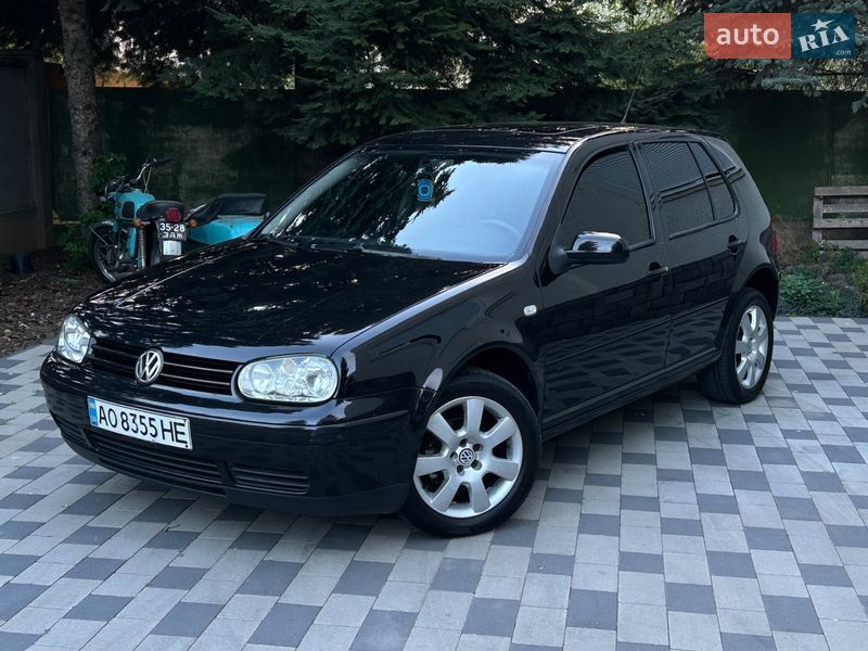 Volkswagen Golf 2003