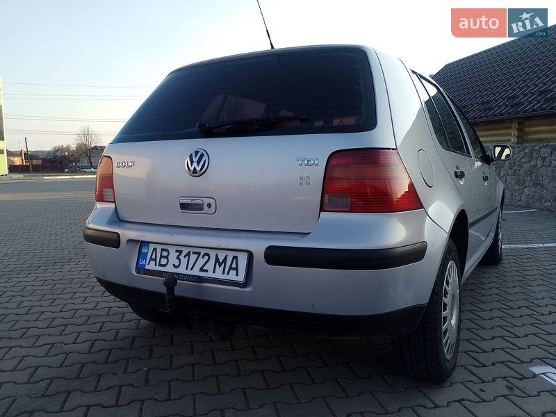 Хэтчбек Volkswagen Golf 1998 в Иванове