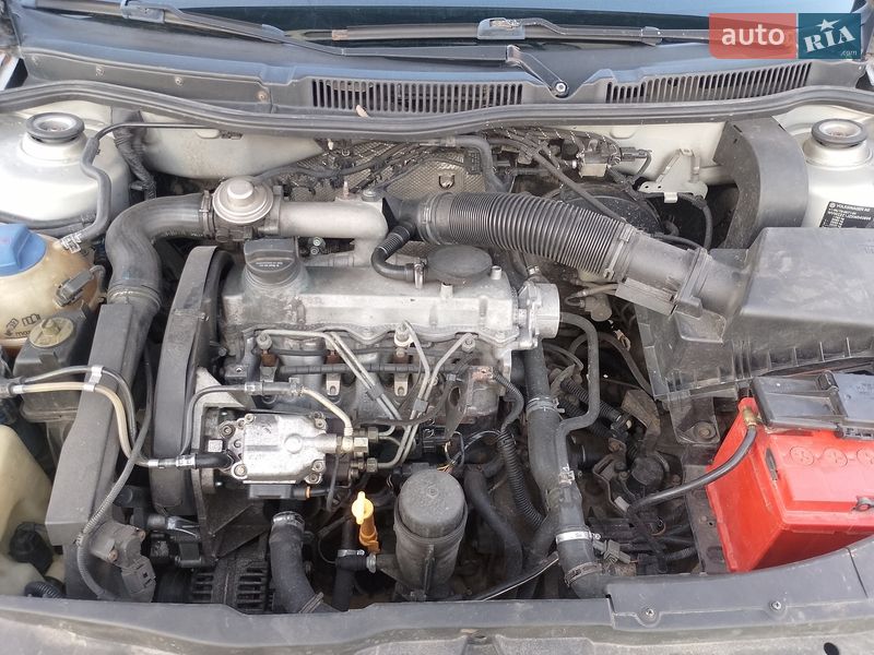 Хэтчбек Volkswagen Golf 1998 в Иванове