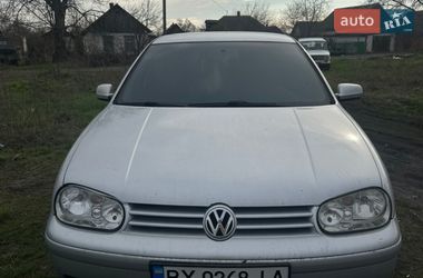 Хэтчбек Volkswagen Golf 2002 в Запорожье