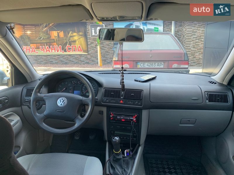 Volkswagen Golf 2002