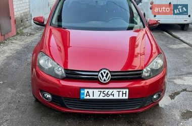 Хэтчбек Volkswagen Golf 2010 в Киеве