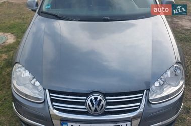 Универсал Volkswagen Golf 2009 в Киеве