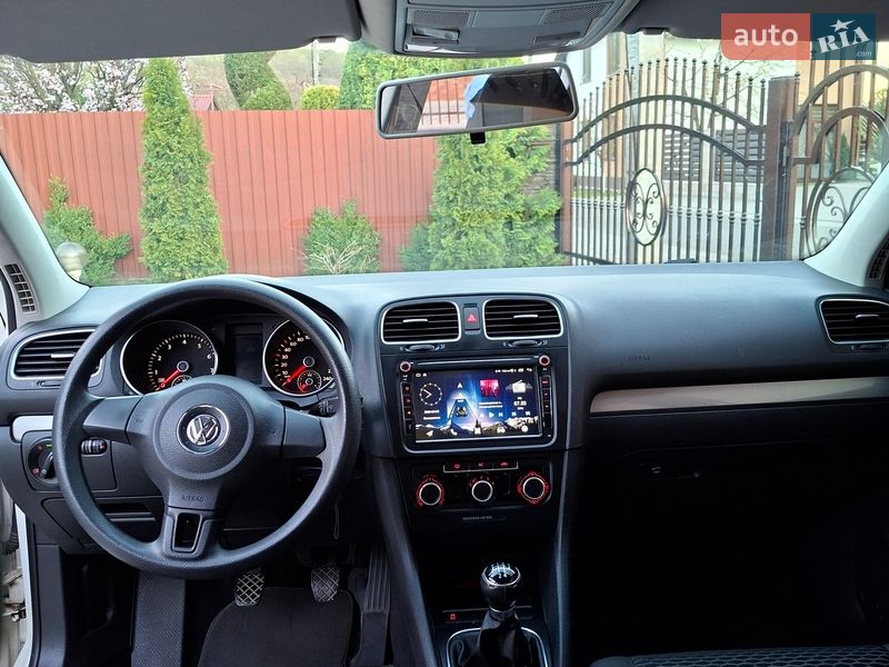 Хэтчбек Volkswagen Golf 2011 в Поляне фото 6 Хэтчбек Volkswagen Golf 2011 в Поляне