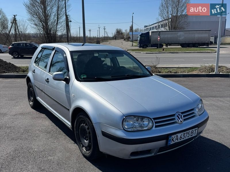 Volkswagen Golf 2000