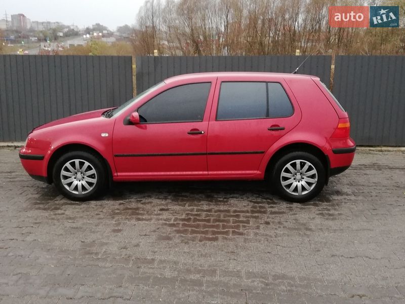 Volkswagen Golf 2003