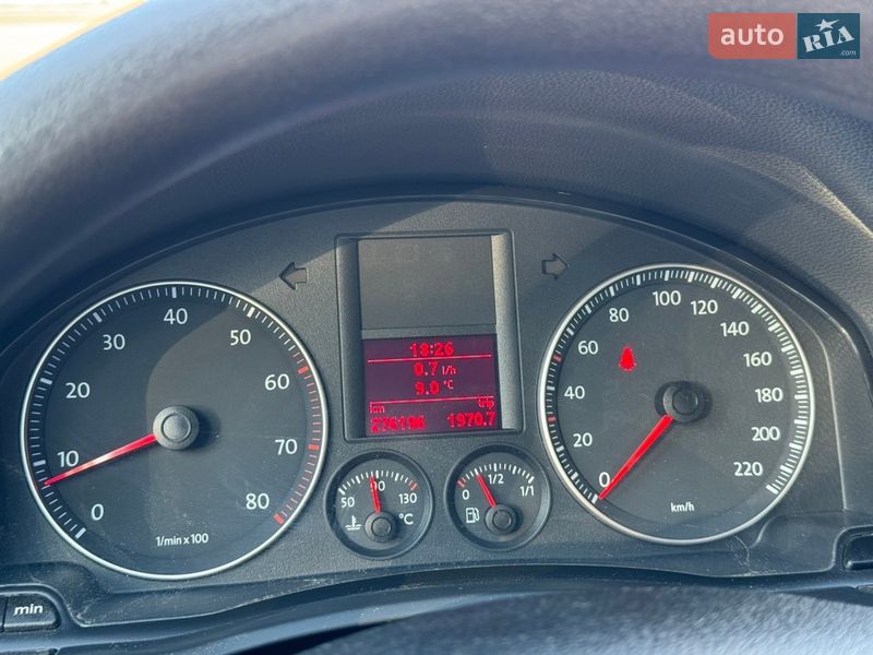 Хэтчбек Volkswagen Golf 2008 в Ужгороде