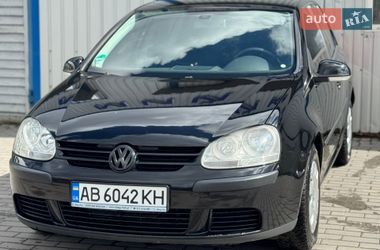 Хэтчбек Volkswagen Golf 2004 в Виннице