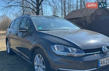 Універсал Volkswagen Golf 2019 в Києві