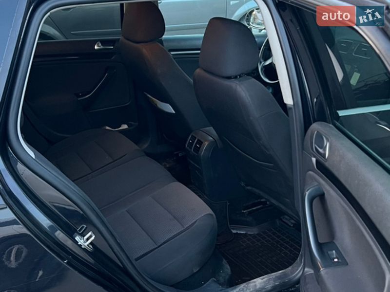 Универсал Volkswagen Golf 2011 в Ковеле