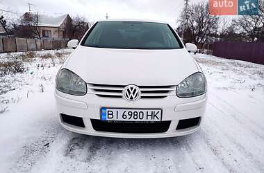 Хетчбек Volkswagen Golf 2005 в Лохвиці