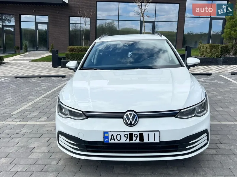 Volkswagen Golf 2021