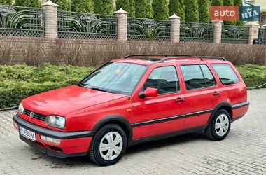 Универсал Volkswagen Golf 1996 в Черновцах