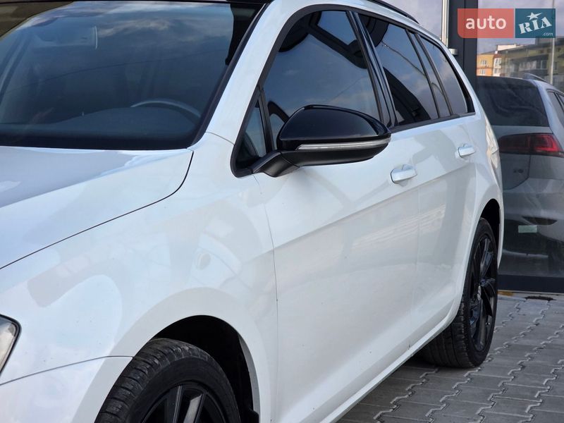 Универсал Volkswagen Golf 2014 в Тернополе