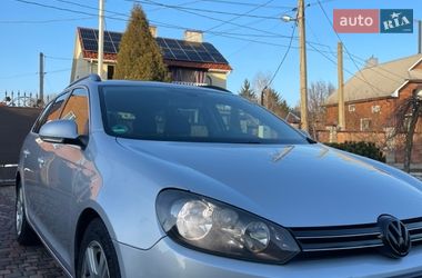 Универсал Volkswagen Golf 2010 в Луцке