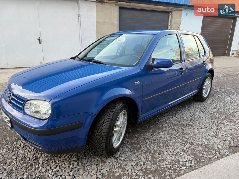 Хэтчбек Volkswagen Golf 2000 в Нежине