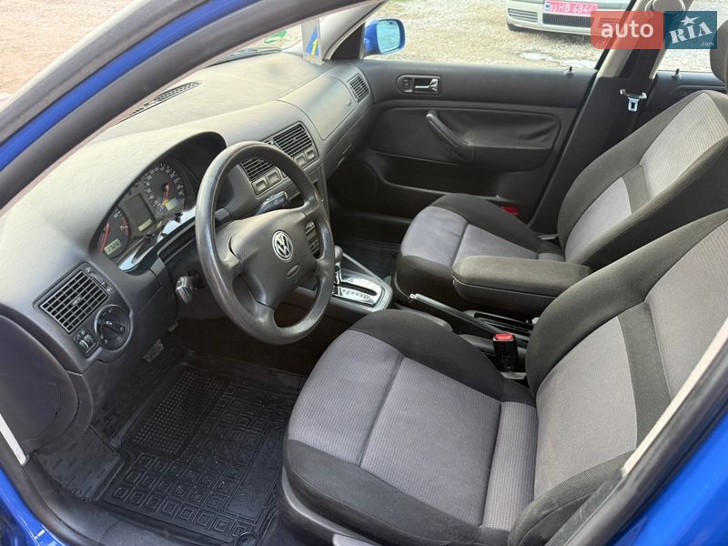 Хэтчбек Volkswagen Golf 2000 в Нежине