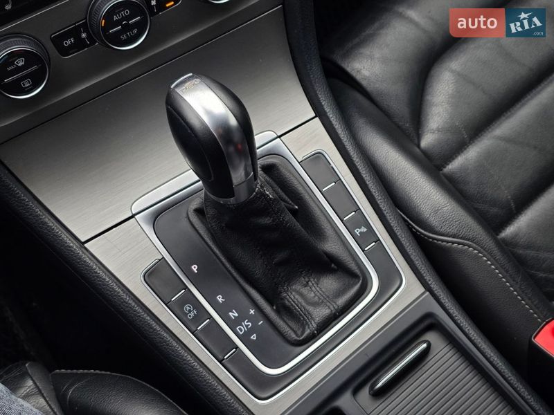 Универсал Volkswagen Golf 2014 в Тернополе