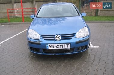 Хэтчбек Volkswagen Golf 2004 в Виннице
