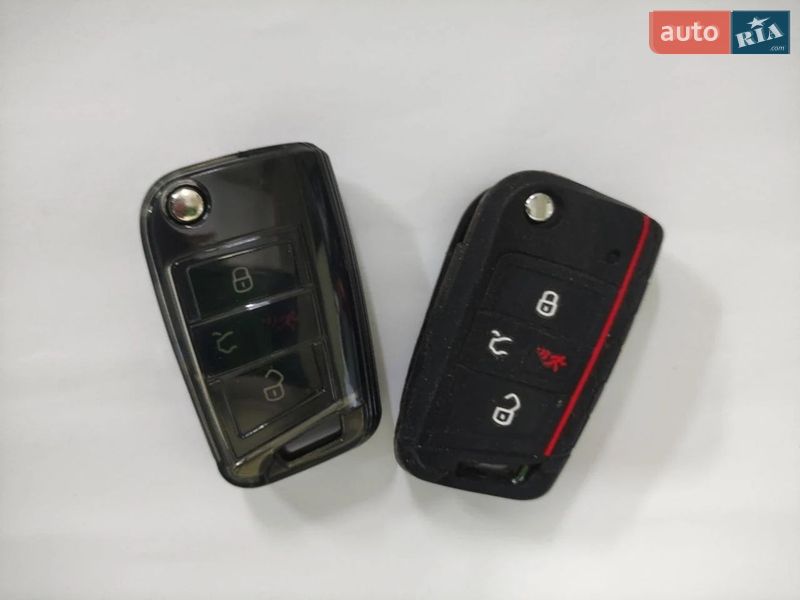 Универсал Volkswagen Golf 2015 в Сумах