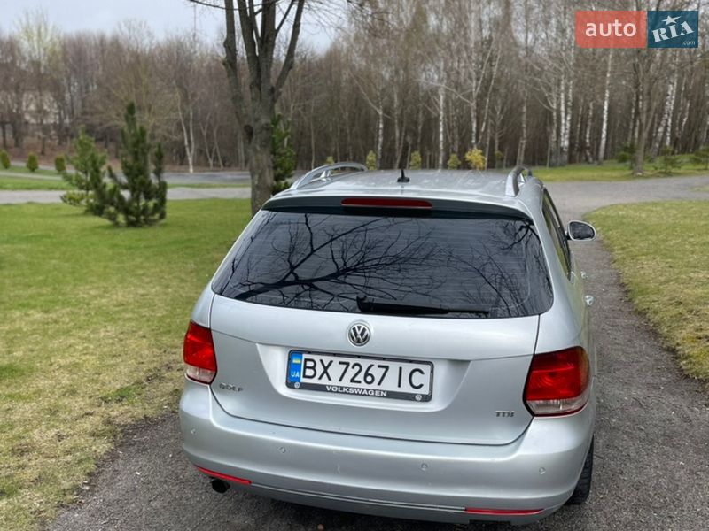 Универсал Volkswagen Golf 2010 в Хмельницком