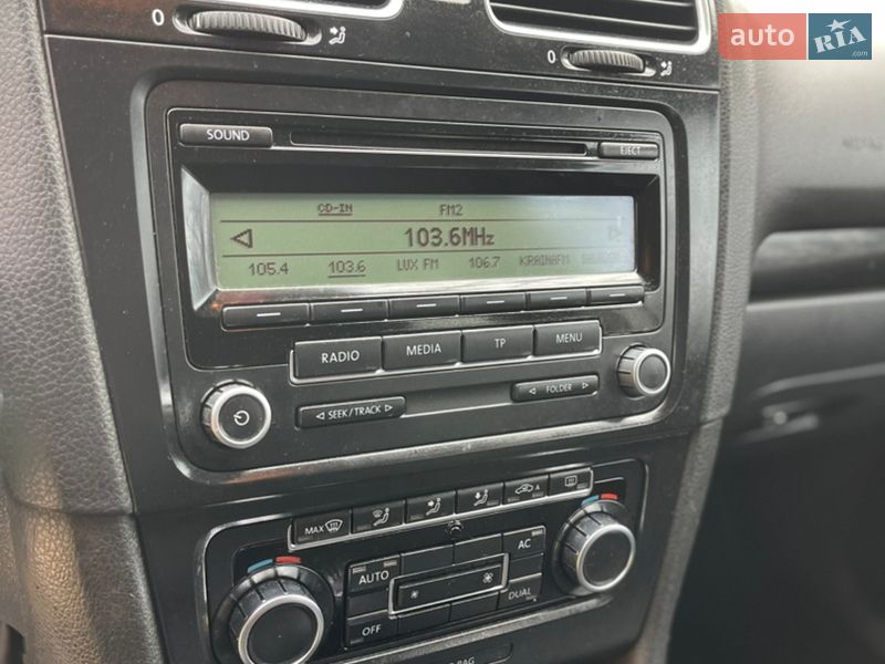 Универсал Volkswagen Golf 2010 в Хмельницком