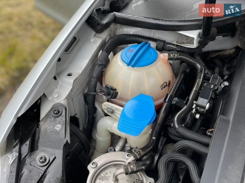 Универсал Volkswagen Golf 2010 в Хмельницком