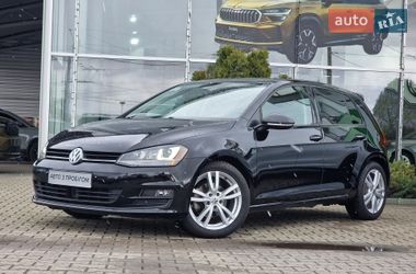 Хетчбек Volkswagen Golf 2015 в Хмельницькому