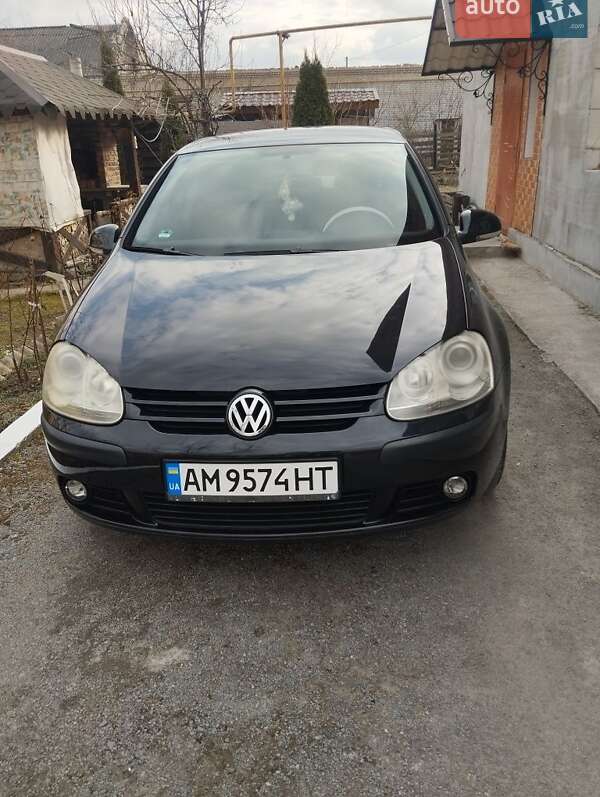 Volkswagen Golf 2004