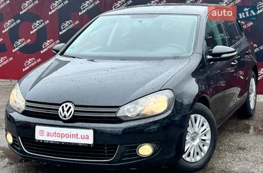 Хэтчбек Volkswagen Golf 2009 в Сумах